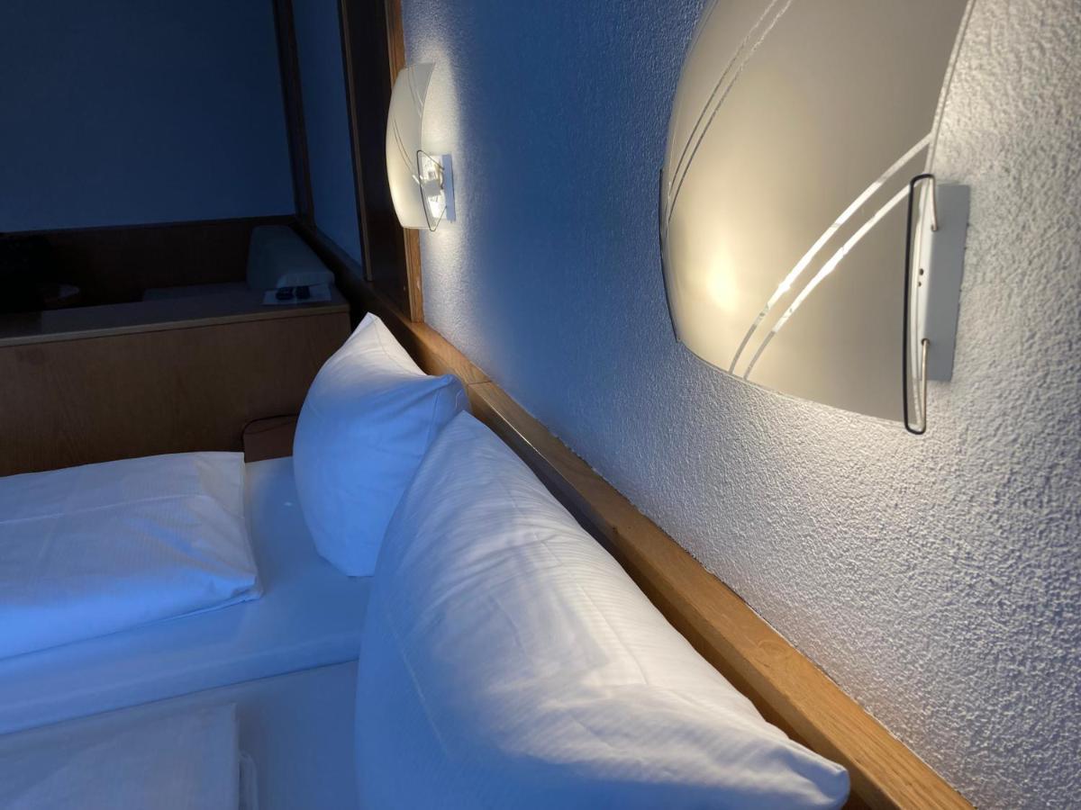 Hotel Jaegerhaus In Singen Am Hohentwiel Eksteriør bilde