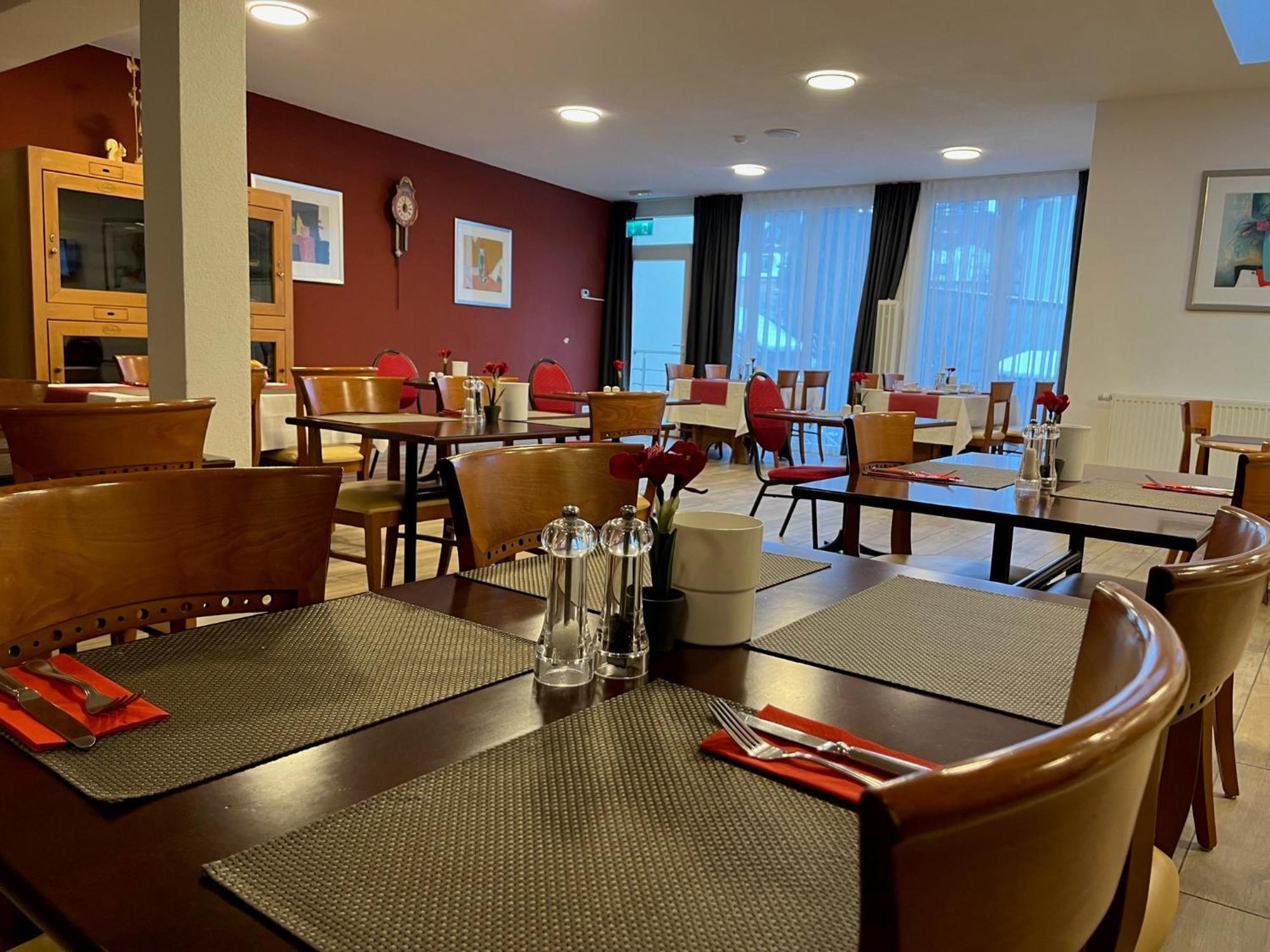 Hotel Jaegerhaus In Singen Am Hohentwiel Eksteriør bilde