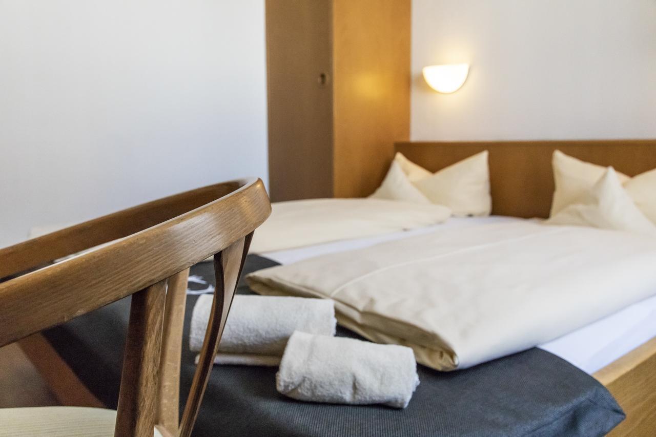 Hotel Jaegerhaus In Singen Am Hohentwiel Eksteriør bilde
